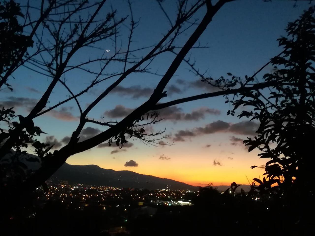 Appartamento Casa Marlui-San Jose Curridabat Esterno foto